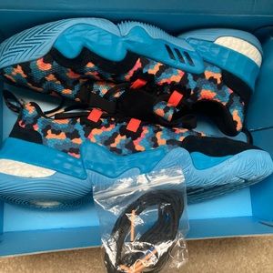 Trae Young 1 Adidas Men’s 13 Barley Worn with box and laces basketball s…